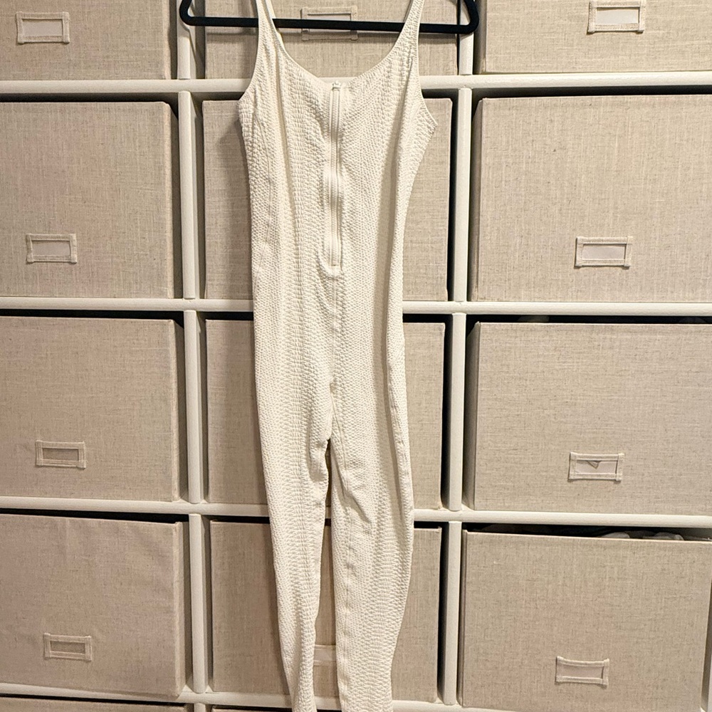 GIGI C White Textured Sleeveless Jumpsuit